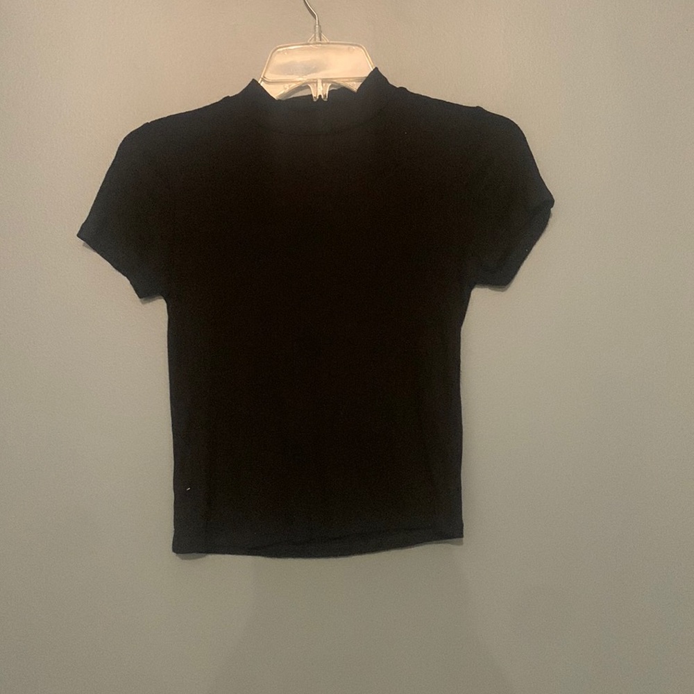 Black shirt size M forever 21